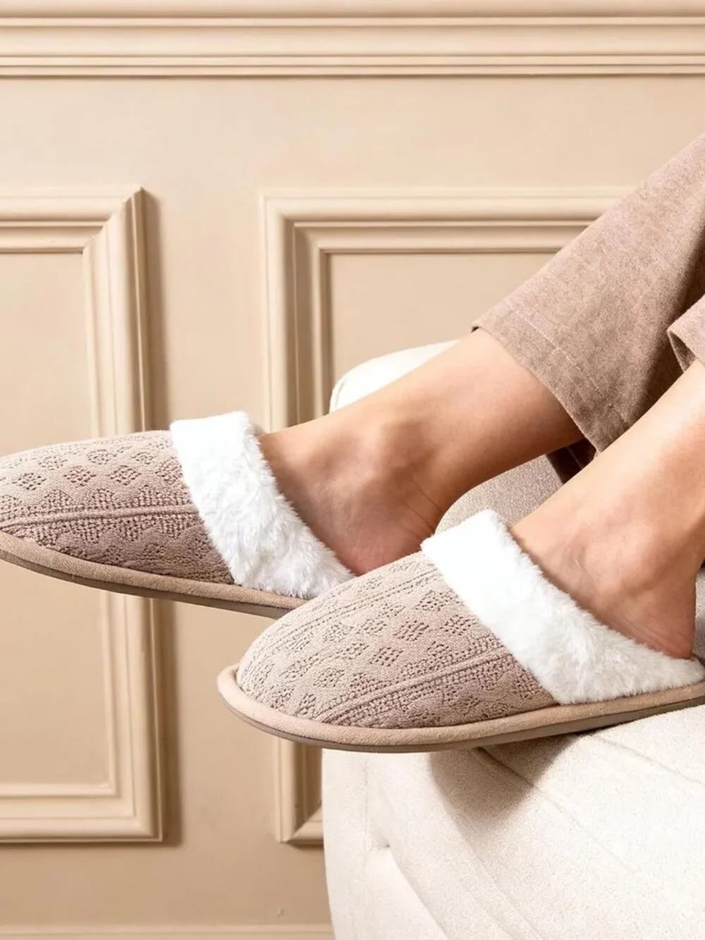 Women's Cozy Knit Slippers with Faux Fur Lining Memory Foam - Picture 2 of 3